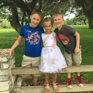 Meet your Posher, Stacy